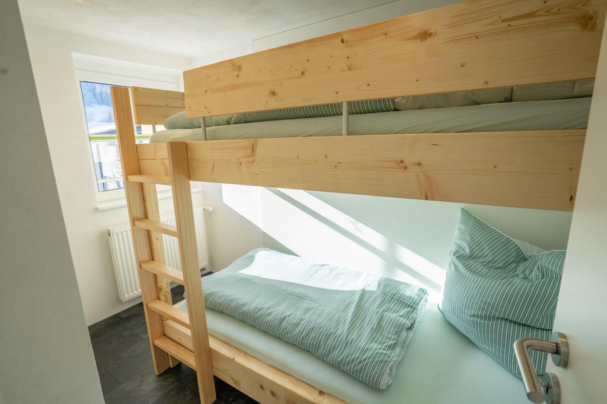 Fewo Schwarzwaldstern 2, Todtnau, 4 Schlafzimmer Exterior photo